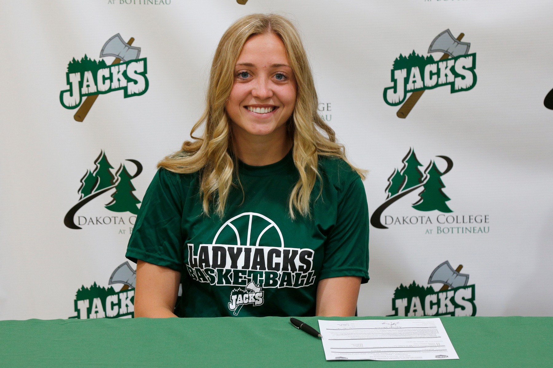 Bottineau High graduate Ashtyn Allard has signed a NJCAA Letter of Intent to play basketball for the Ladyjacks in 2020-21.